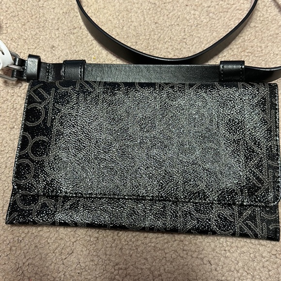 Calvin Klein Fanny Pack - Picture 2 of 7